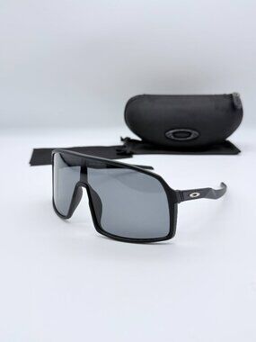 Oakley Sutro Sunglasses Black with Black/Gray Lenses BRAND NEW